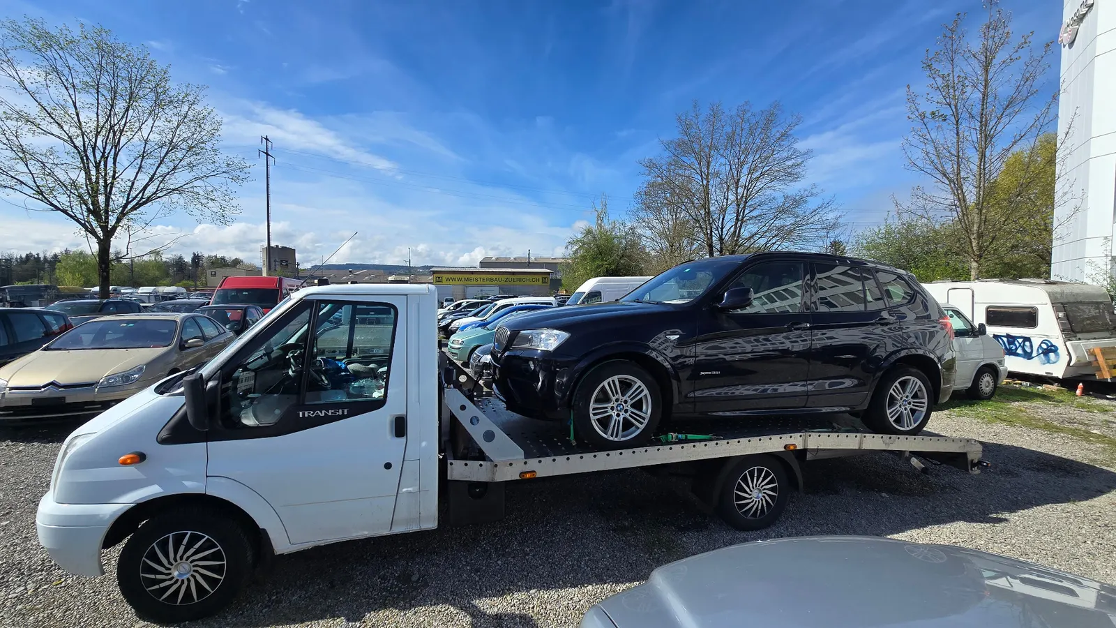 Motorhibás BMW X3 autószállítása Svájcból Magyarországra