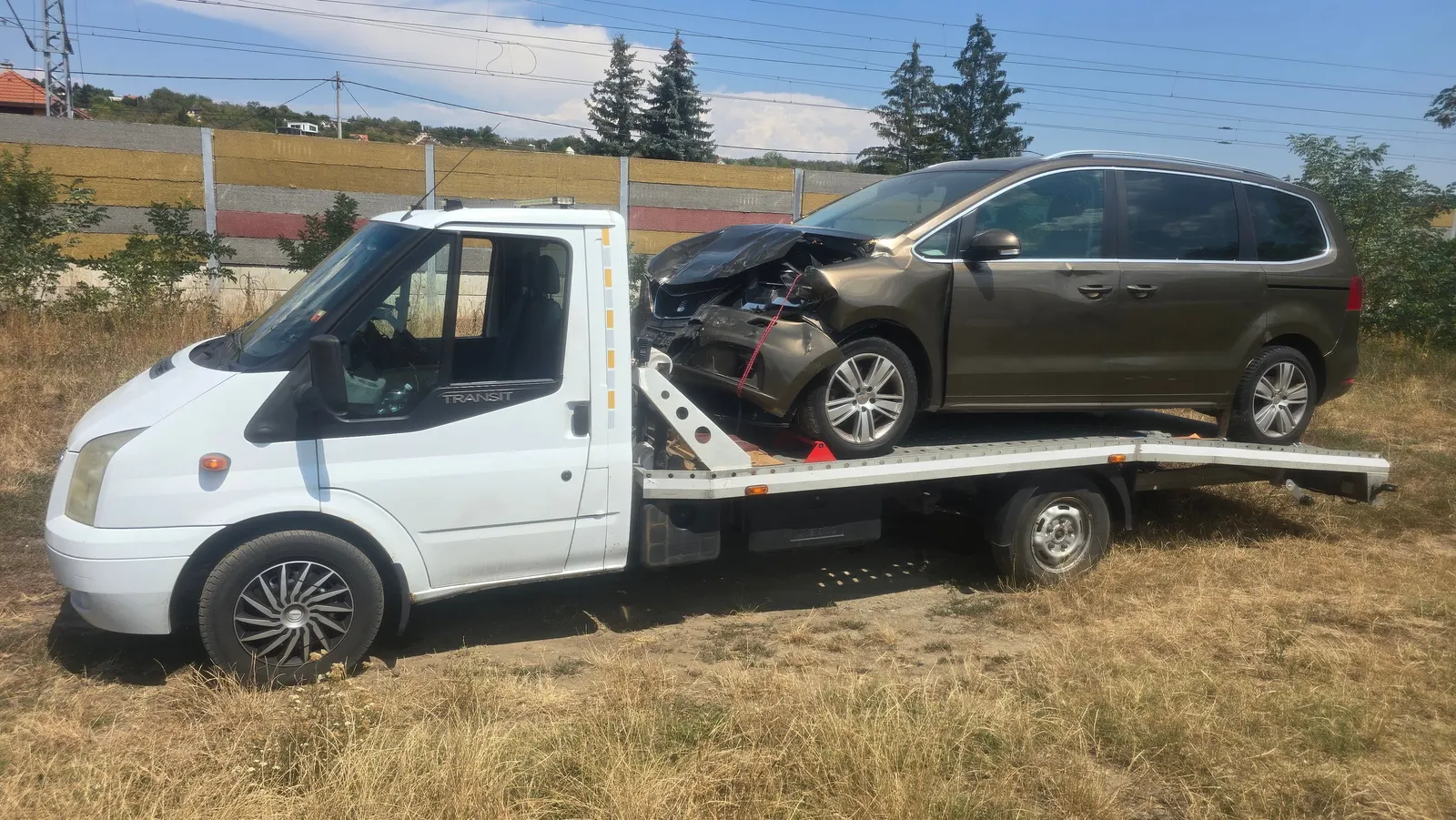 Karambolos Renault Scenic szállítása szervizbe Gödöllőn