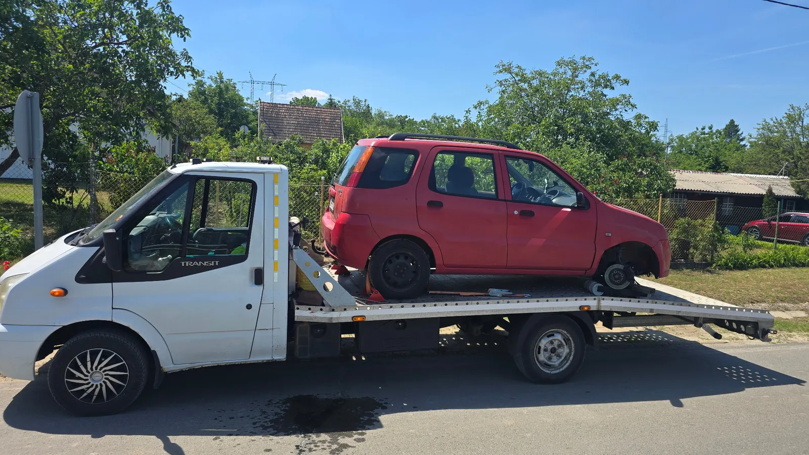 Kitört kerekű Suzuki – Mogyoród